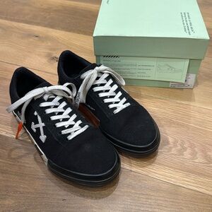 2019 Off-White Vulc Low Top 'Black' Sneakers Virgil Abloh 39